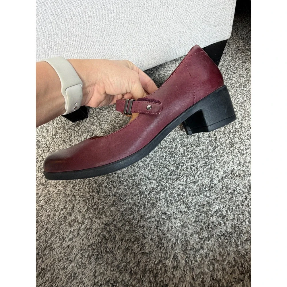Dansko Fawna Wine Burgundy Leather Mary Jane Block Heel Pumps Womens 39
